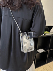 Bolso de un hombro plateado